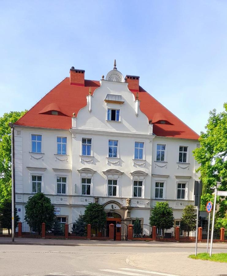 Hotel Krokus Kamienna Gora Esterno foto