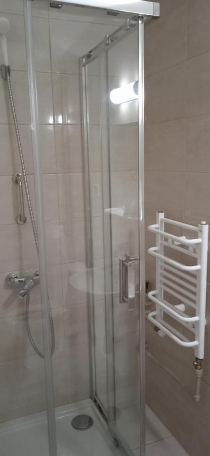 Hotel Krokus Kamienna Gora Esterno foto