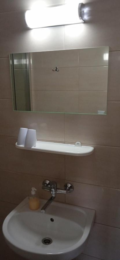 Hotel Krokus Kamienna Gora Esterno foto