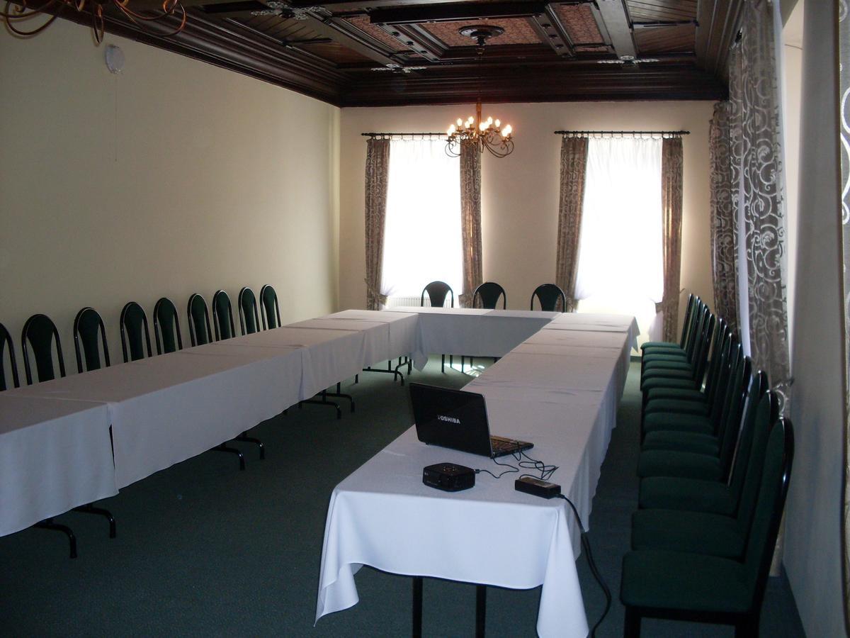 Hotel Krokus Kamienna Gora Esterno foto