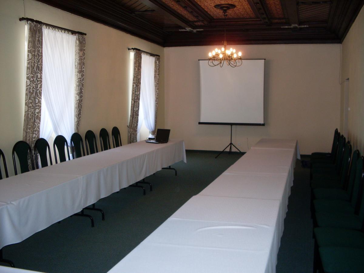 Hotel Krokus Kamienna Gora Esterno foto